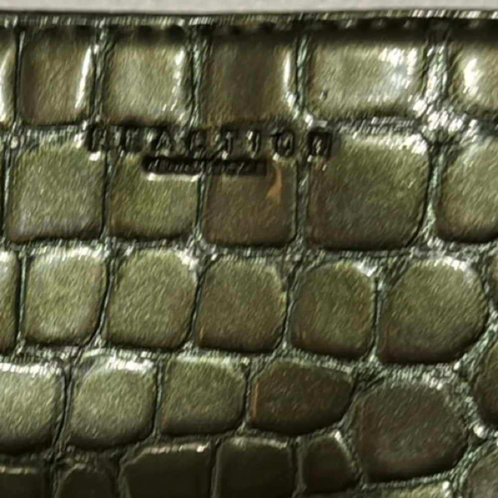 Kenneth Kole Reaction Mini Pebble Purse Metallic Pine - Picture 3 of 7